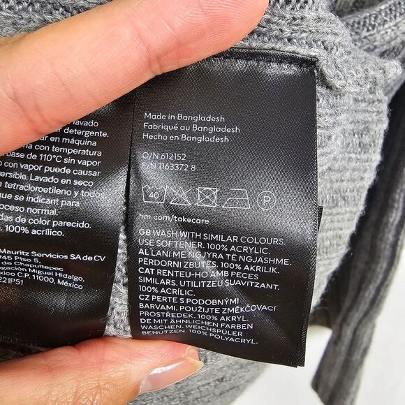 H&M Oversized Half Zip Sweater in Dark Gray - Size M - Picture 10 of 10